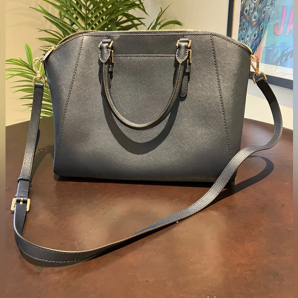 Michael Kors Handbag - Picture 2 of 12
